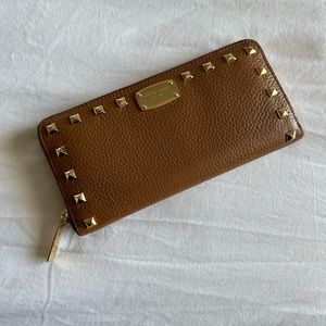 MICHAEL KORS WALLET BRAND NEW